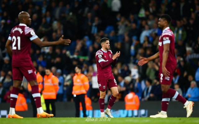 篮网官宣阵容调整 年轻球员获机会（篮网官宣人员调整，年轻球员迎来机会）