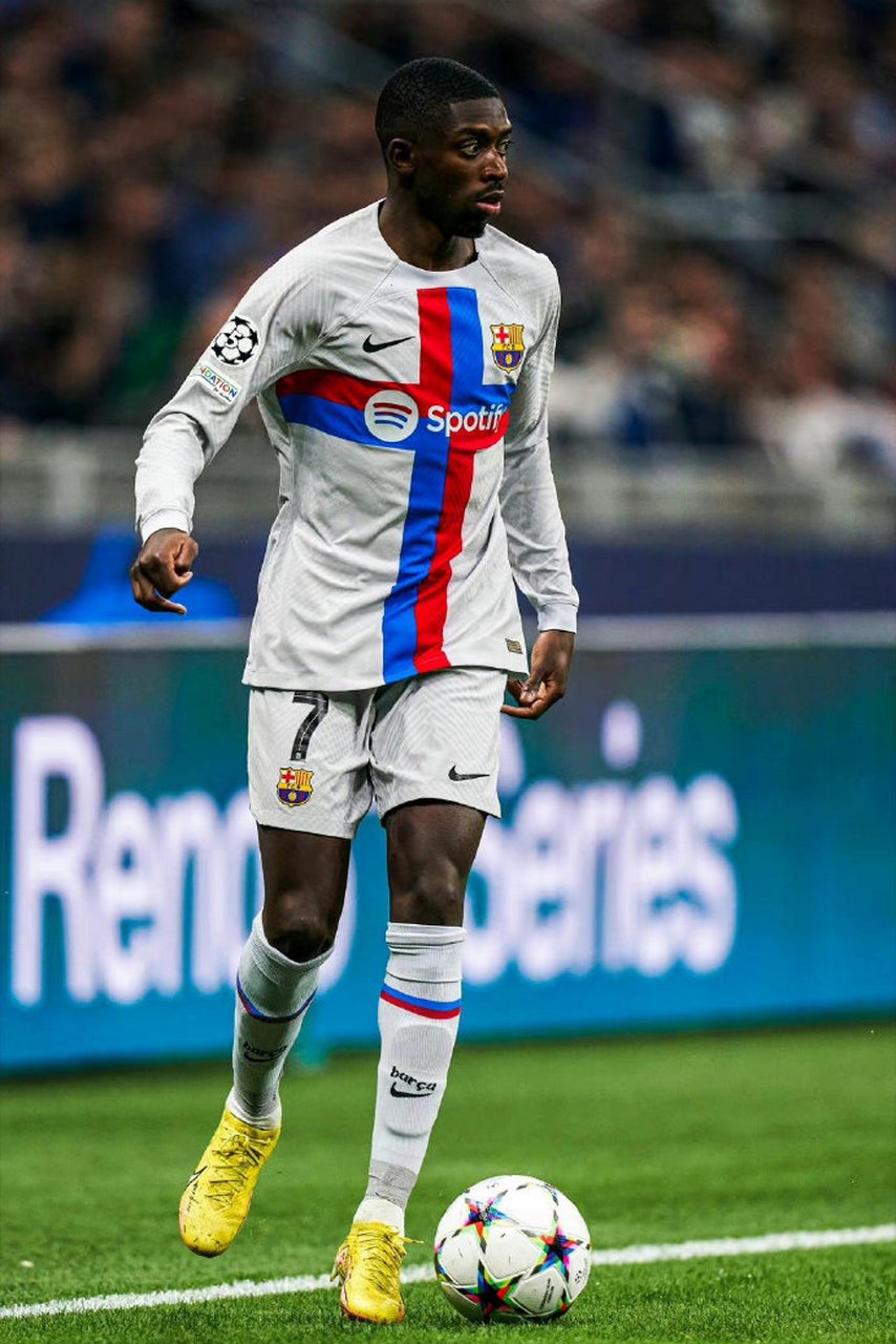 川超联赛出现暴力事件，凉山队球员比赛结束后飞踹裁判（川超联赛赛后爆发冲突：凉山队球员飞踹裁判）