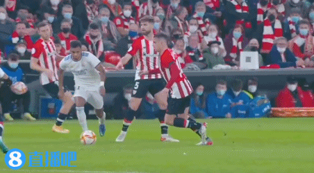 马卡：维尼修斯的地位不可撼动，他是皇马唯一能改变战局的人（马卡：维尼修斯地位无可动摇，他是皇马场上唯一能改写战局的人）