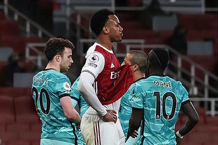 库尔图瓦：比赛中我在想“幸好我和姆巴佩是队友”（库尔图瓦：比赛时我心想，幸好姆巴佩是我队友）