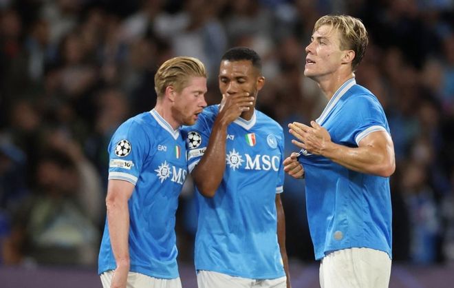 英超积分榜更新：曼城榜首压力加大,（英超积分新态势：曼城领跑压力升级）