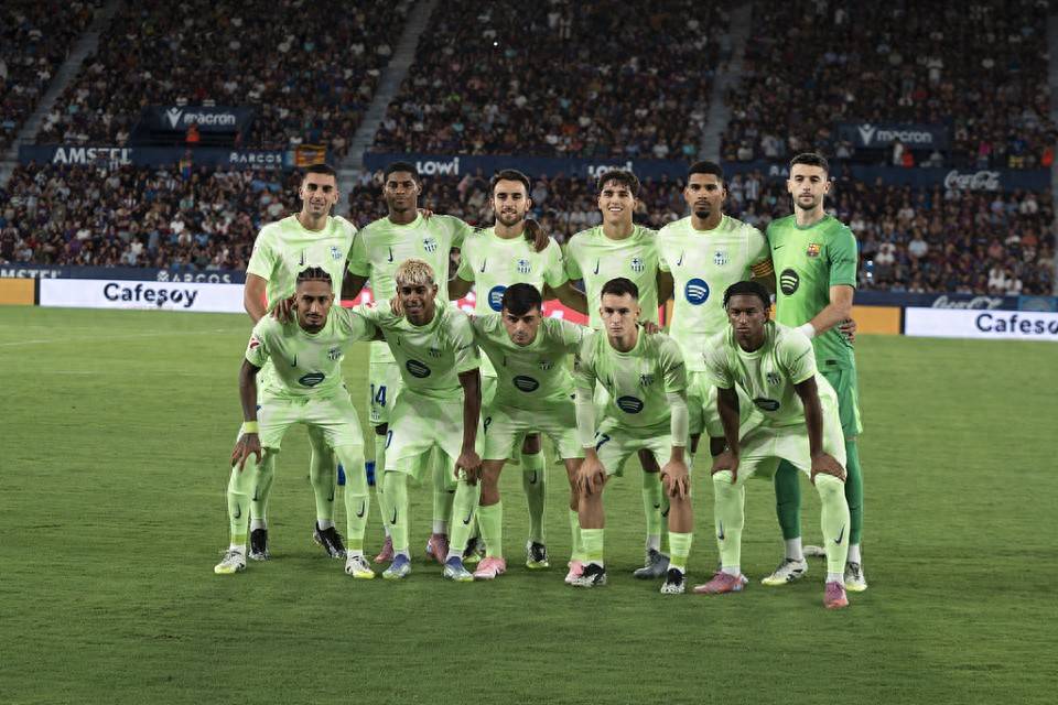 迟来的告别，拜仁在主场为科曼举办告别仪式（主场谢幕夜：拜仁为科曼补办告别仪式）