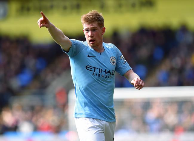 从天堂到地狱，索博在2-1领先后疯狂庆祝，被绝杀后伤心落泪（领先2-1狂欢，遭绝杀泪洒赛场：索博的冰火两重天）